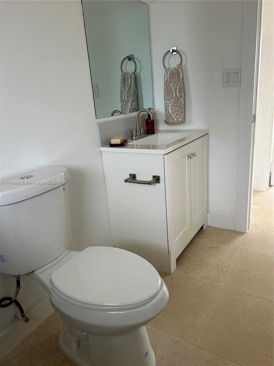 Small Image of 3270 NORTH WEST 196TH LN, Miami Gardens Number 13
