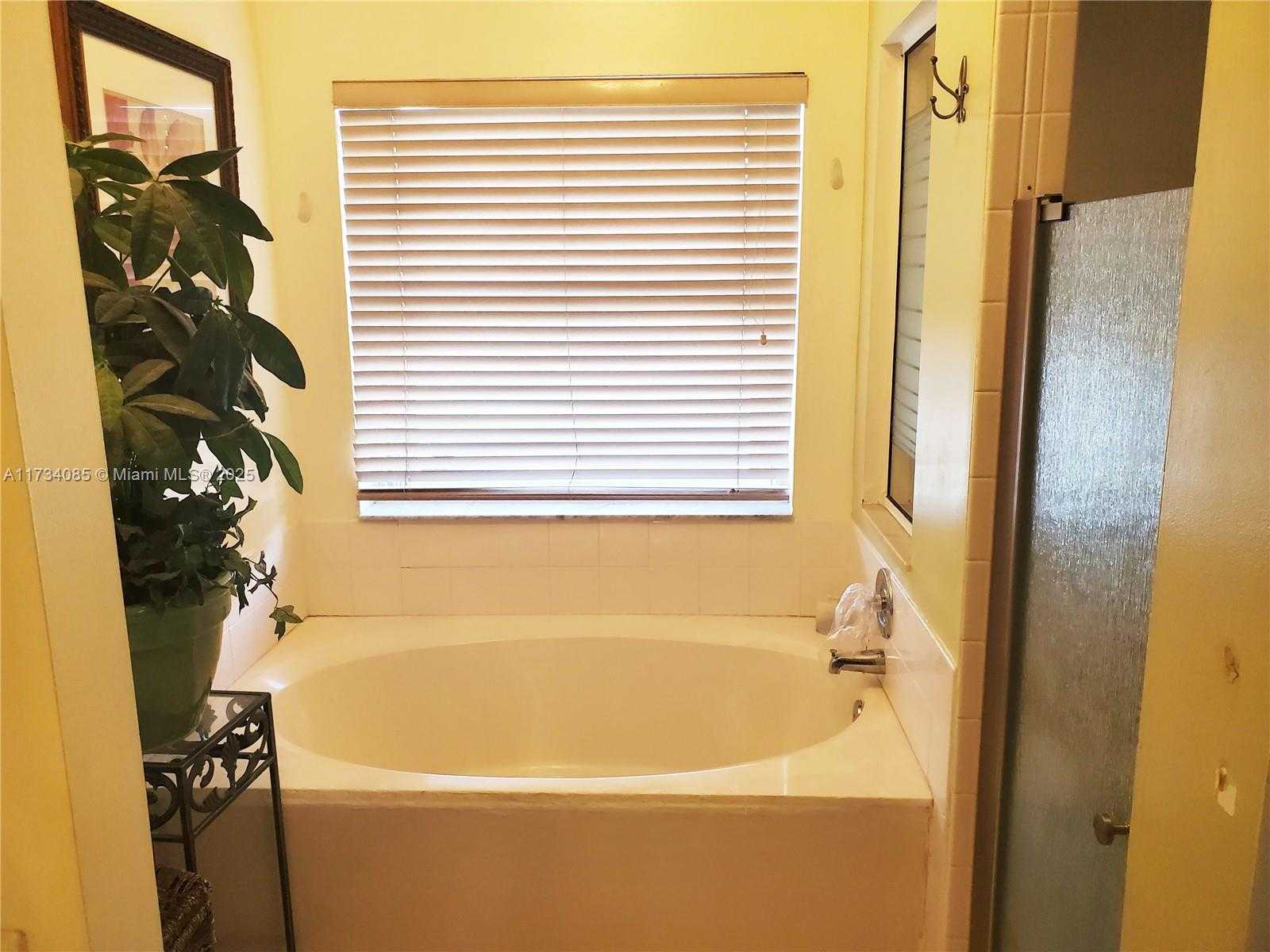 Small Image of 13001 SOUTH WEST 19TH DR, Miramar Number 27