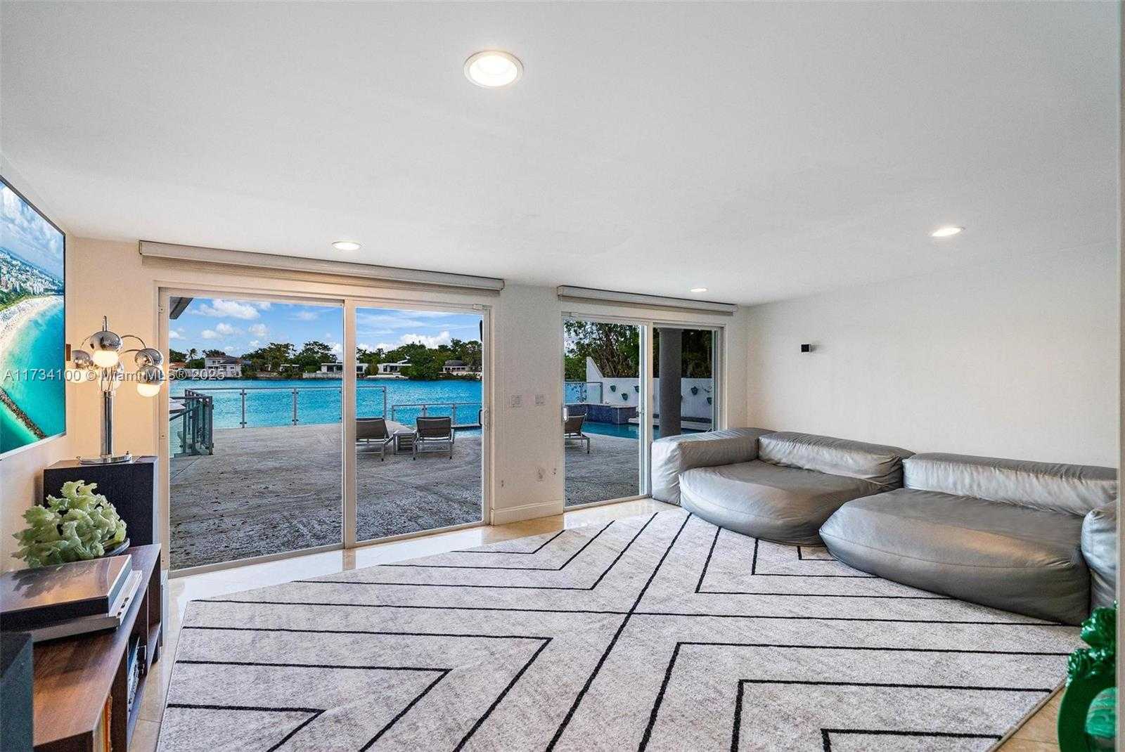 Small Image of 2091 NORTH EAST 191ST DR, North Miami Beach Number 15