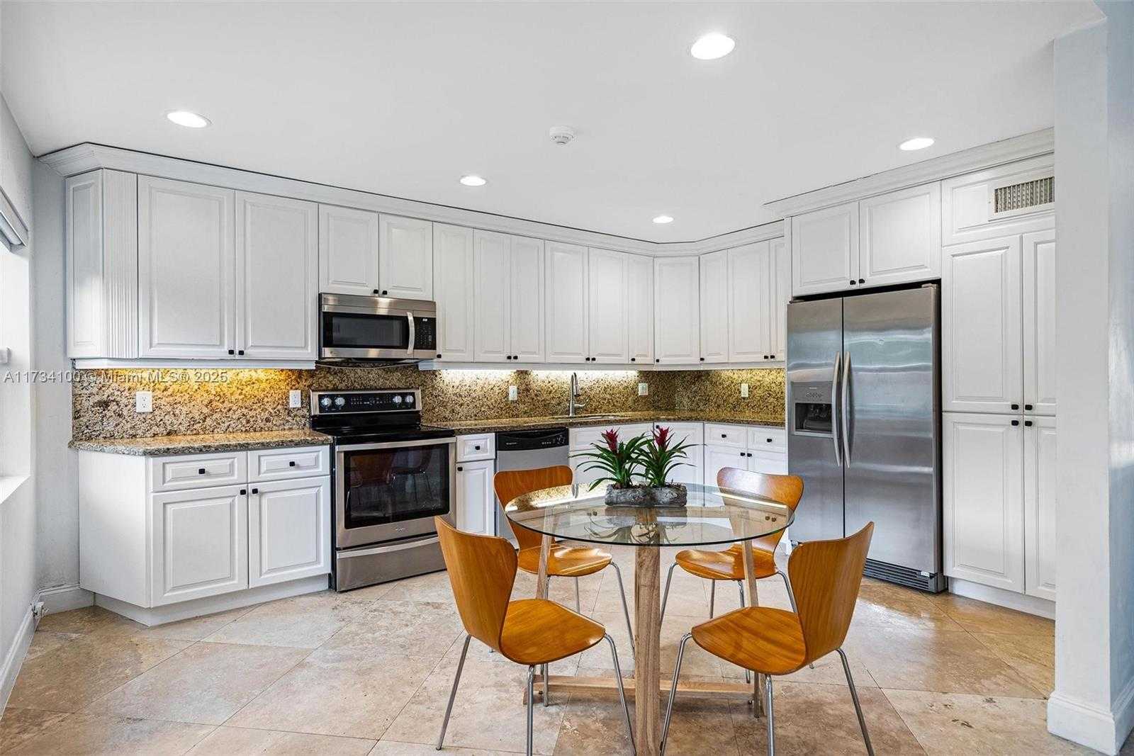 Small Image of 2091 NORTH EAST 191ST DR, North Miami Beach Number 20