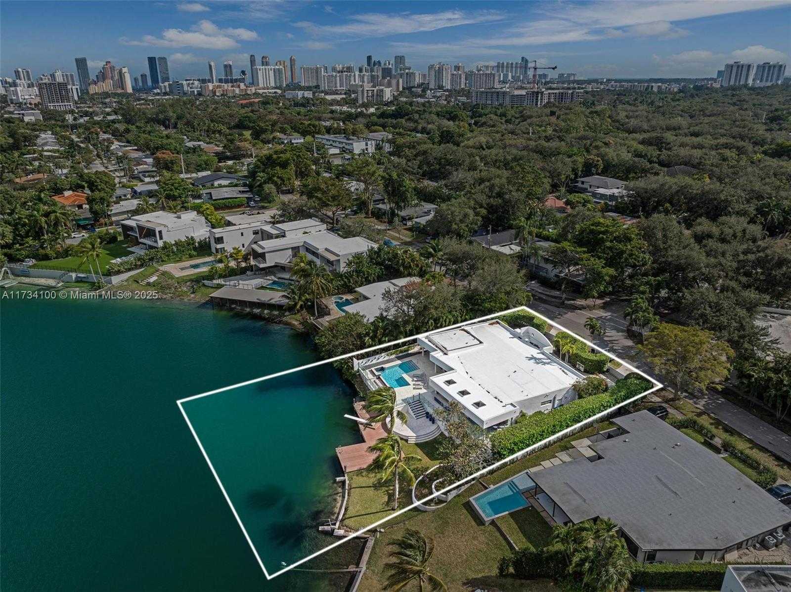 Small Image of 2091 NORTH EAST 191ST DR, North Miami Beach Number 60