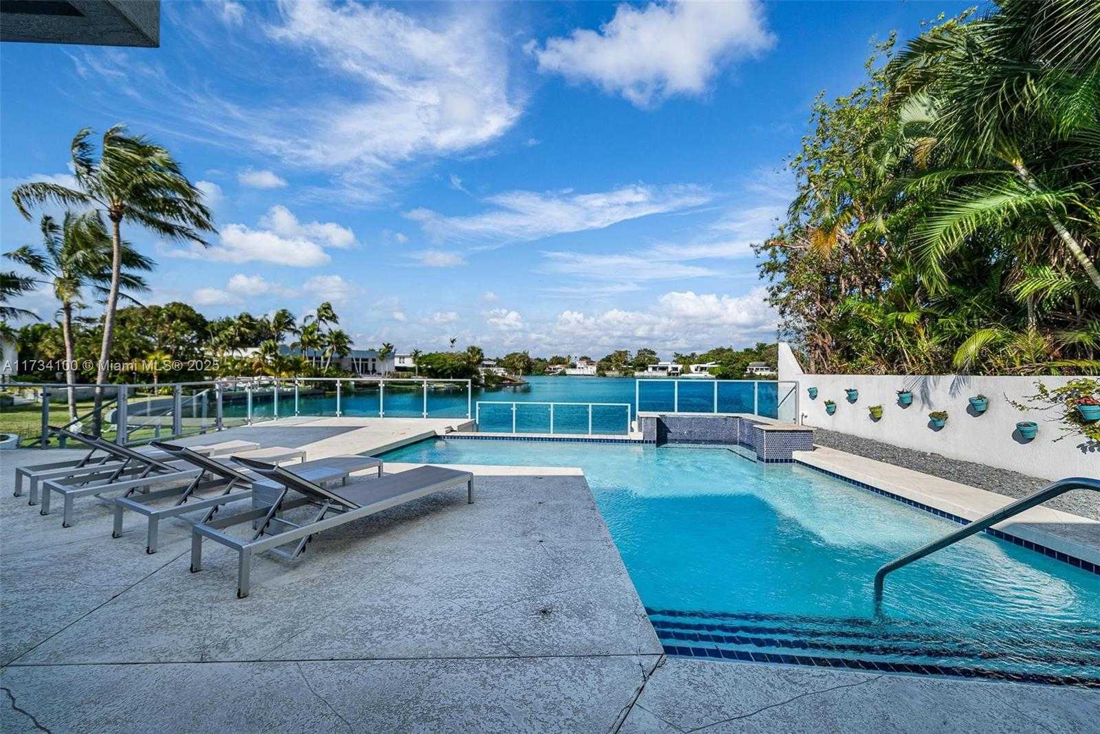 Small Image of 2091 NORTH EAST 191ST DR, North Miami Beach Number 8