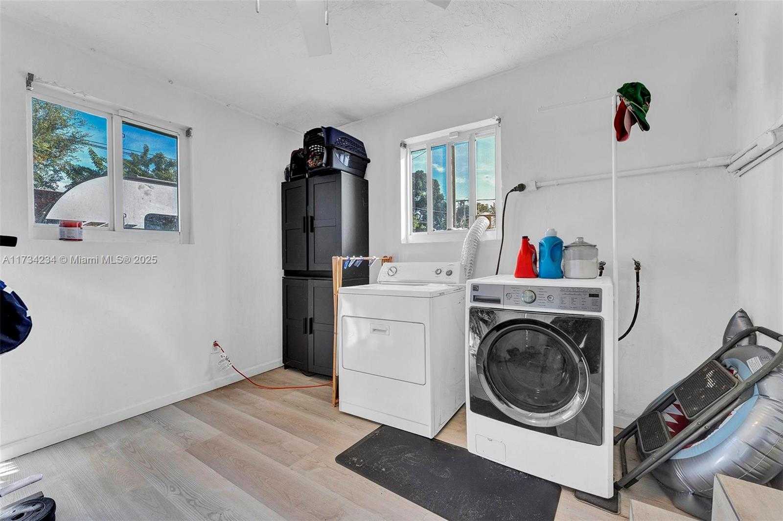 Small Image of 789 NORTH WEST 76TH ST, Miami Number 12