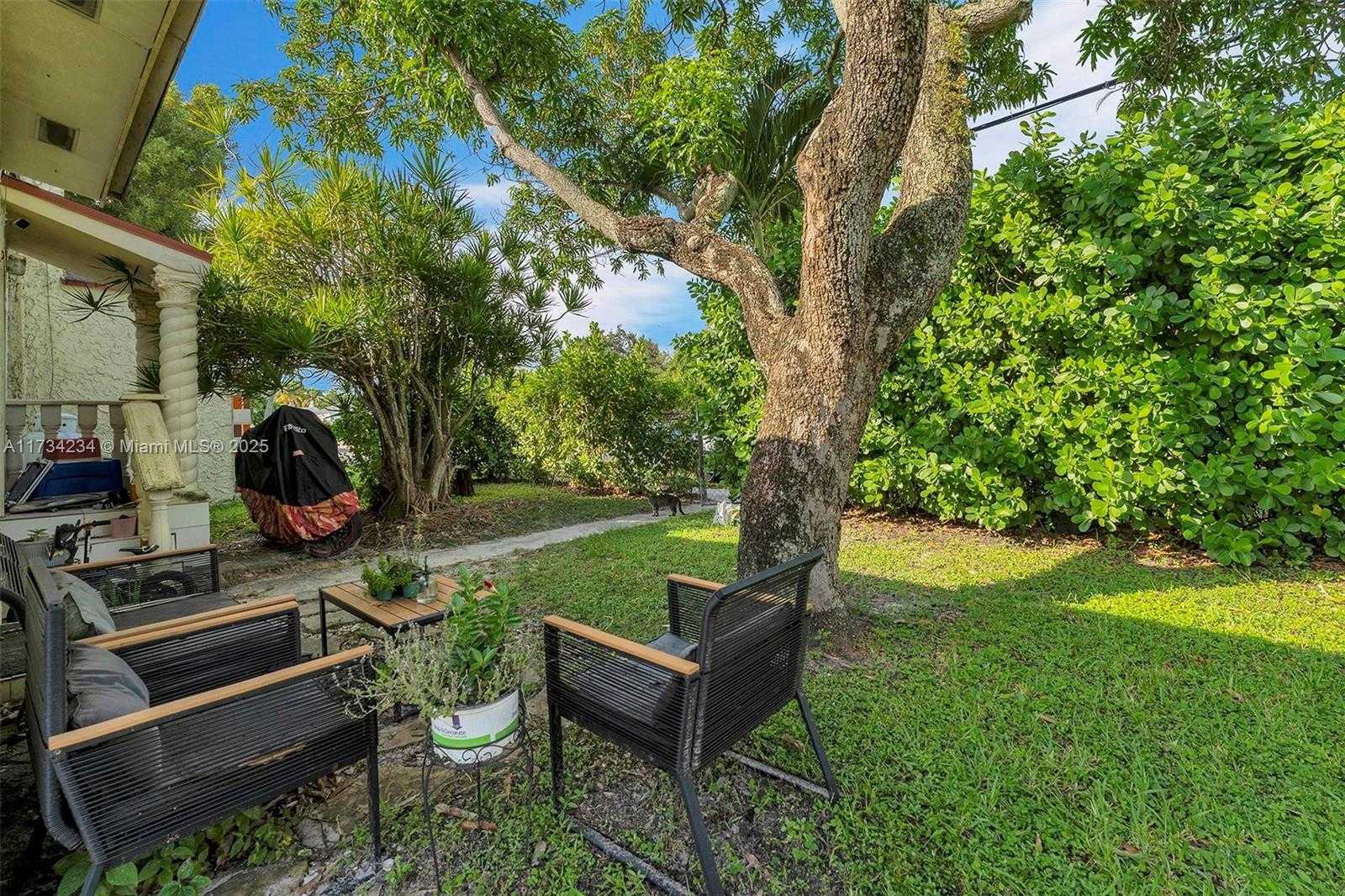Small Image of 789 NORTH WEST 76TH ST, Miami Number 16