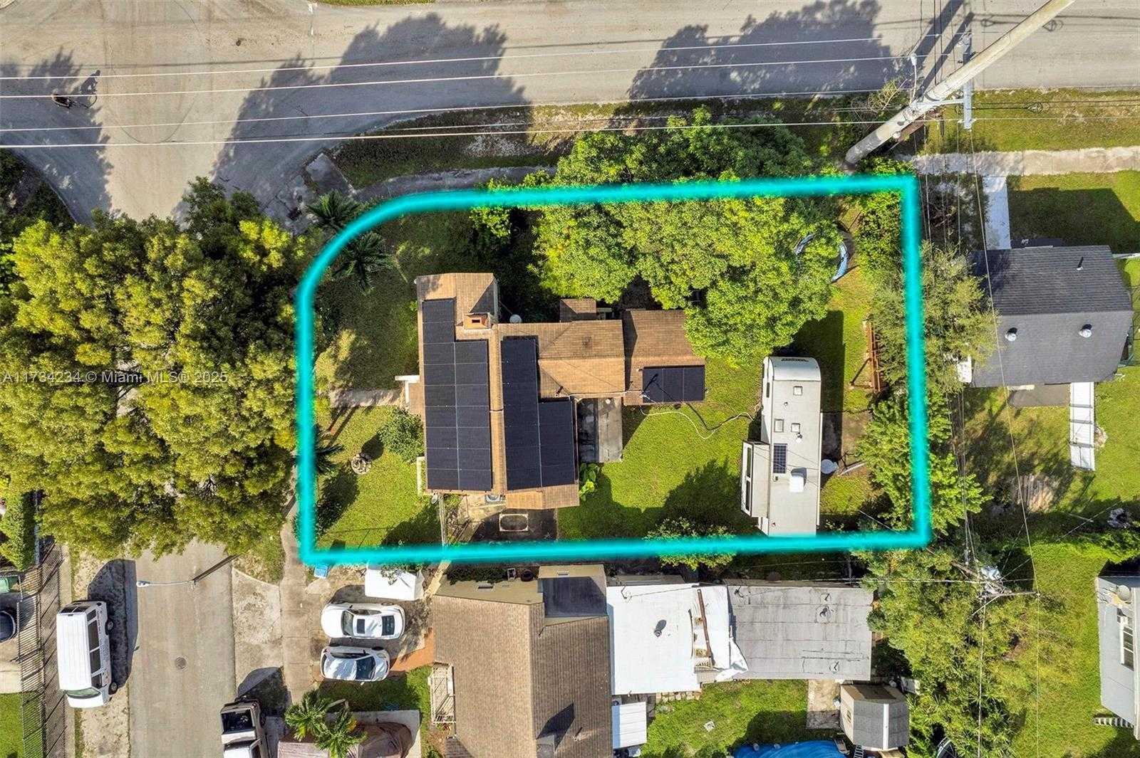 Small Image of 789 NORTH WEST 76TH ST, Miami Number 3
