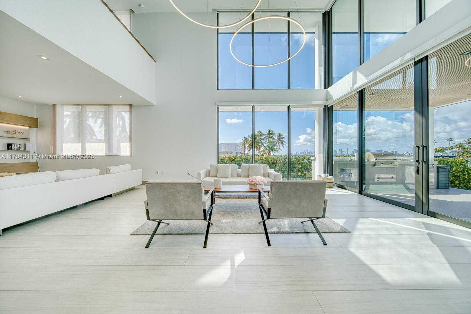 Small Image of 7520 WEST TREASURE DR, North Bay Village Number 39