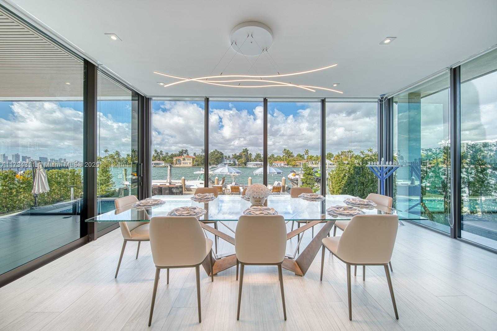 Small Image of 7520 WEST TREASURE DR, North Bay Village Number 41