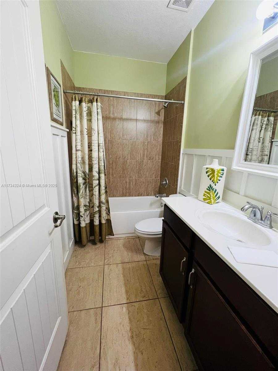 Small Image of 2101 NORTH WEST 15TH TER, Homestead Number 22