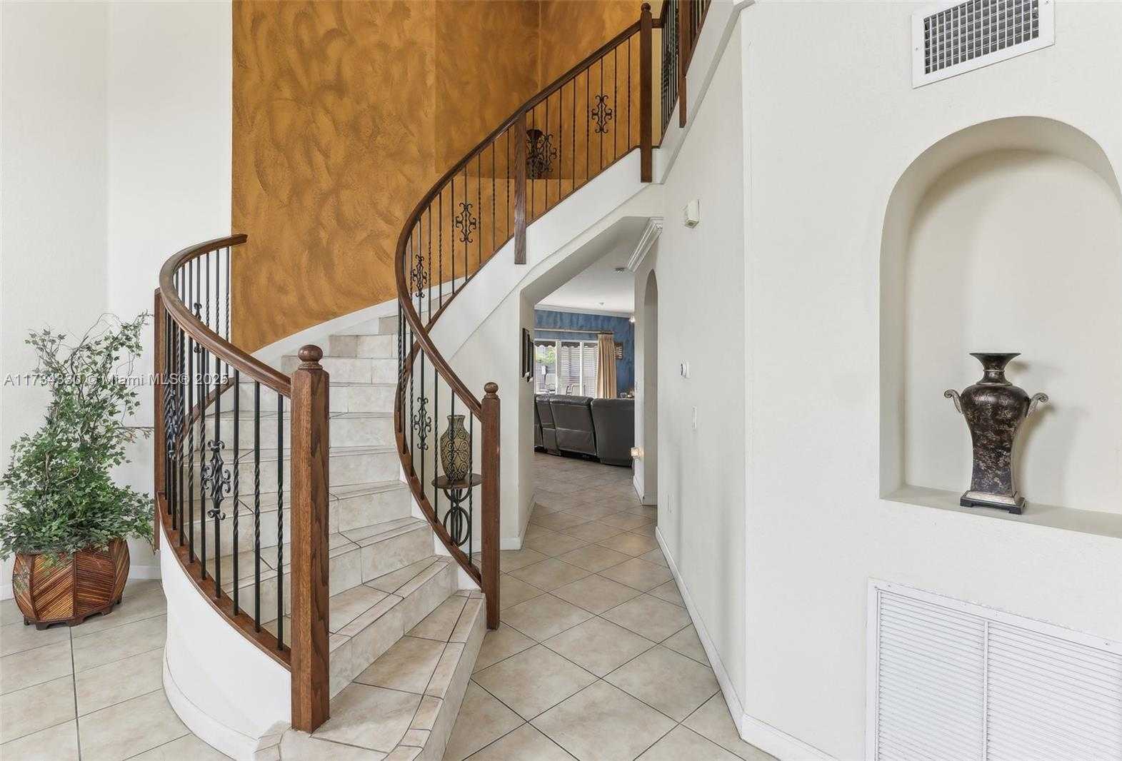 Small Image of 15210 SOUTH WEST 15TH ST, Miami Number 9