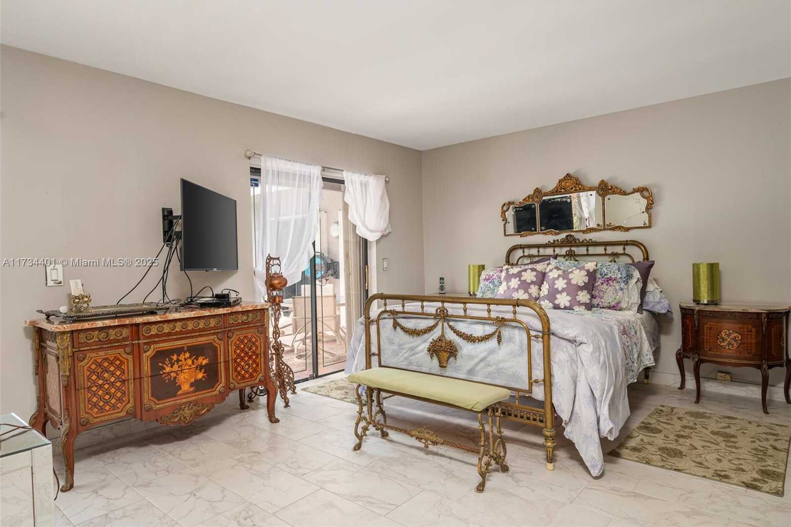 Small Image of 16796 ROYAL POINCIANA DR, Weston Number 15