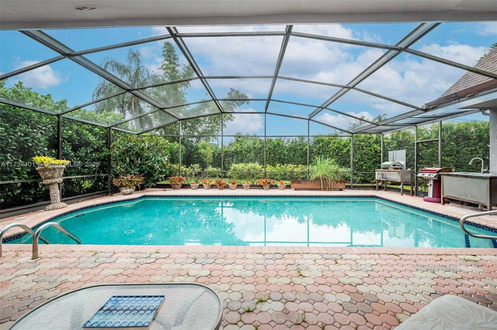 Small Image of 16796 ROYAL POINCIANA DR, Weston Number 26