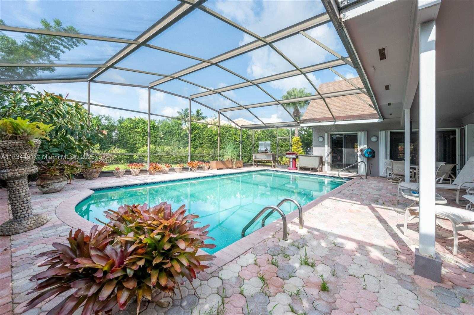 Small Image of 16796 ROYAL POINCIANA DR, Weston Number 30