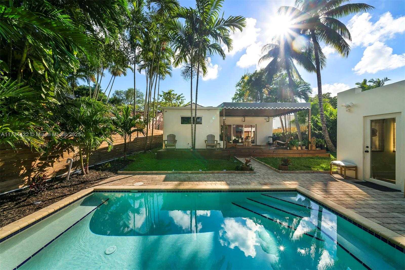 Small Image of 769 NORTH EAST 76TH ST, Miami Number 14