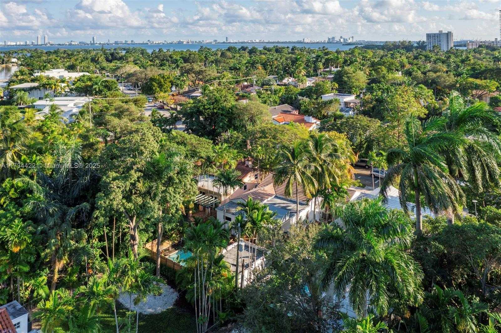 Small Image of 769 NORTH EAST 76TH ST, Miami Number 25