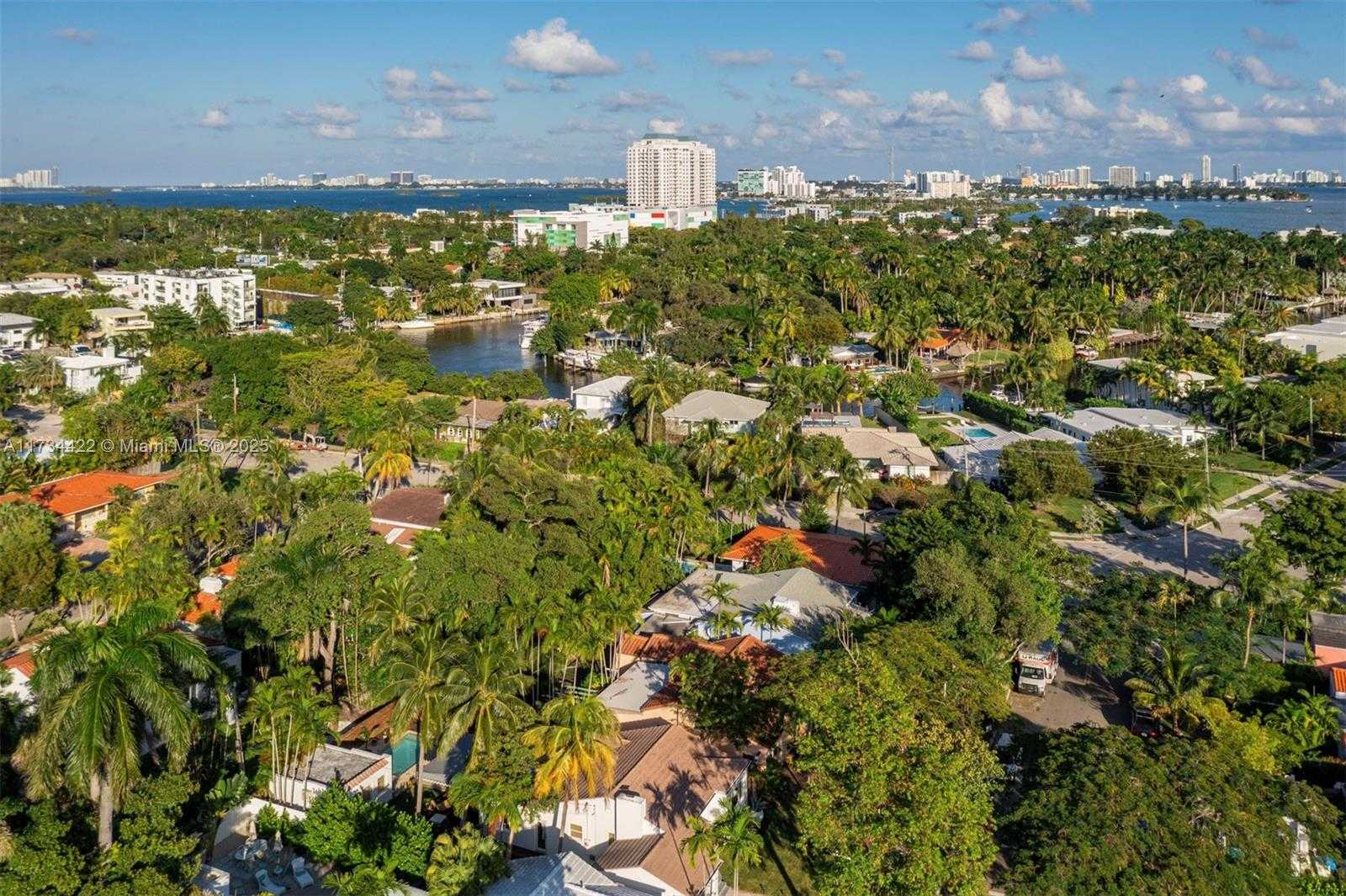 Small Image of 769 NORTH EAST 76TH ST, Miami Number 27
