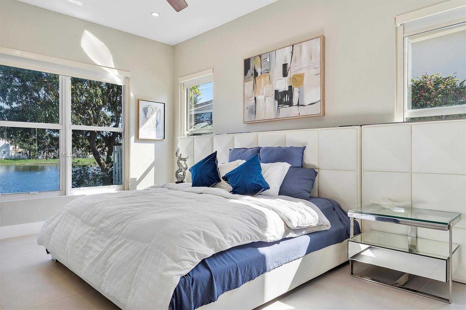 Small Image of 5312 SOUTH WEST 34TH WAY, Hollywood Number 22