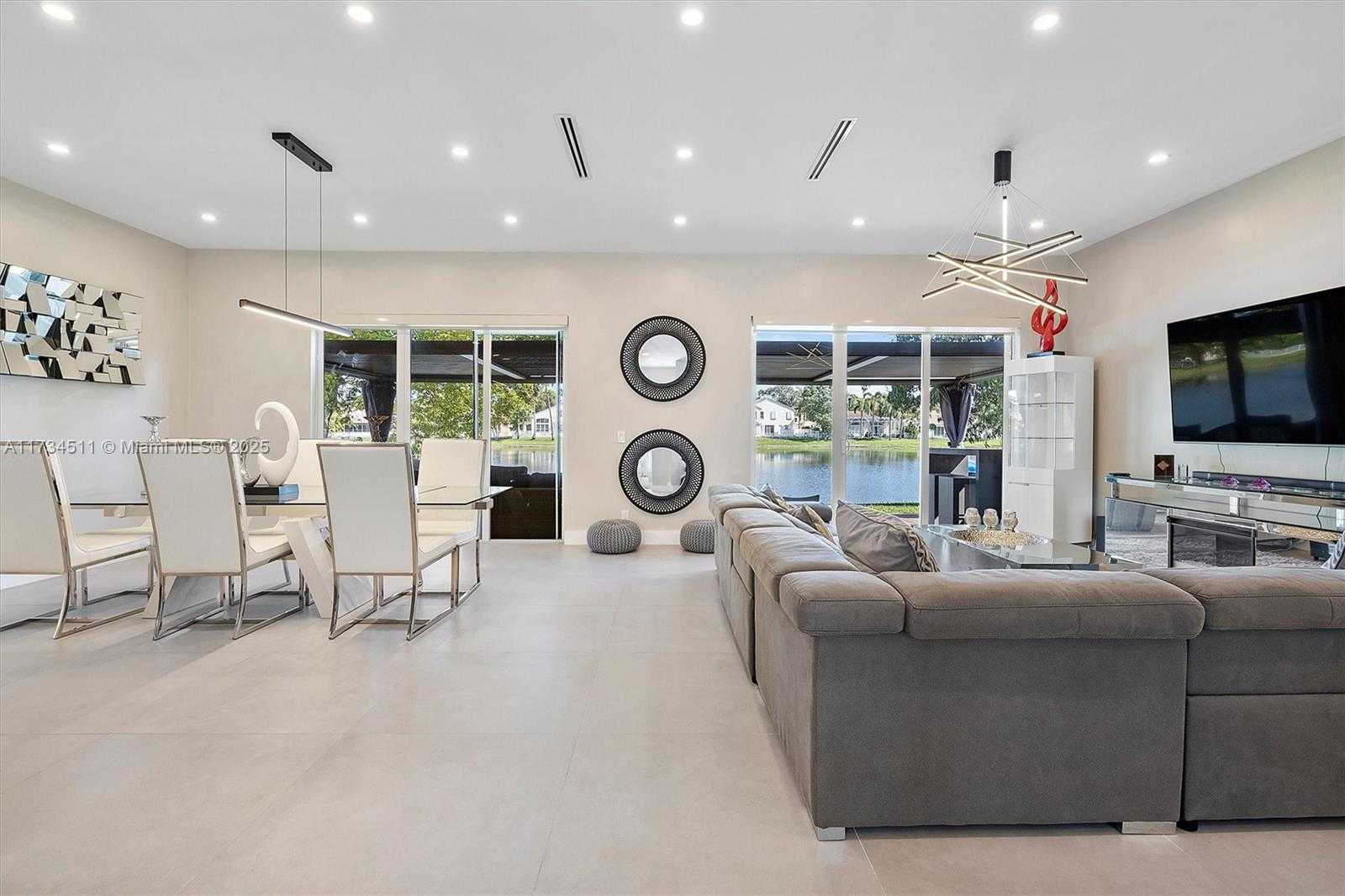 Small Image of 5312 SOUTH WEST 34TH WAY, Hollywood Number 9