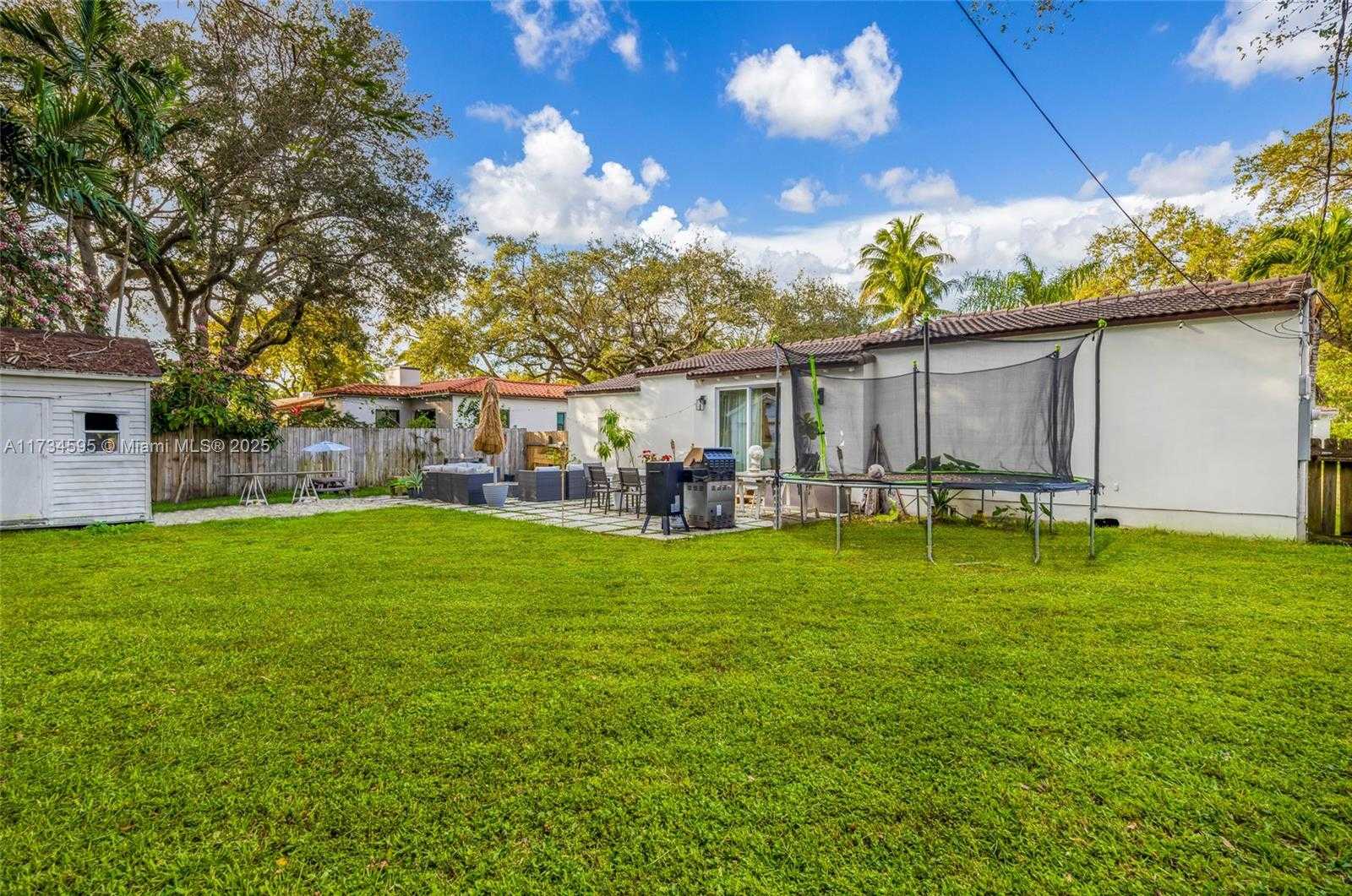 Small Image of 118 NORTH WEST 100TH TER, Miami Shores Number 30