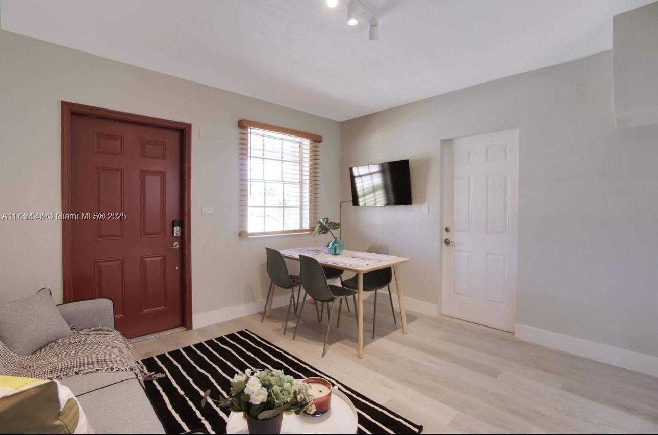 Small Image of 4877 NORTH EAST 15TH AVE, Pompano Beach Number 3
