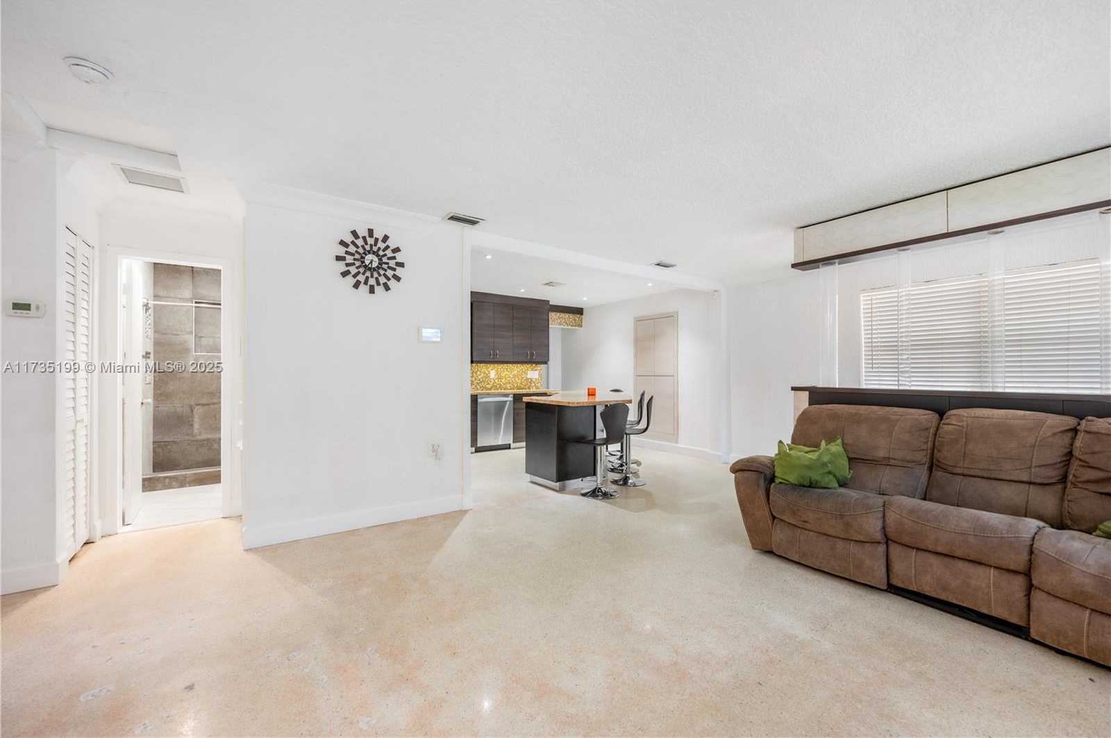 Small Image of 1498 NORTH EAST 39TH ST, Oakland Park Number 15