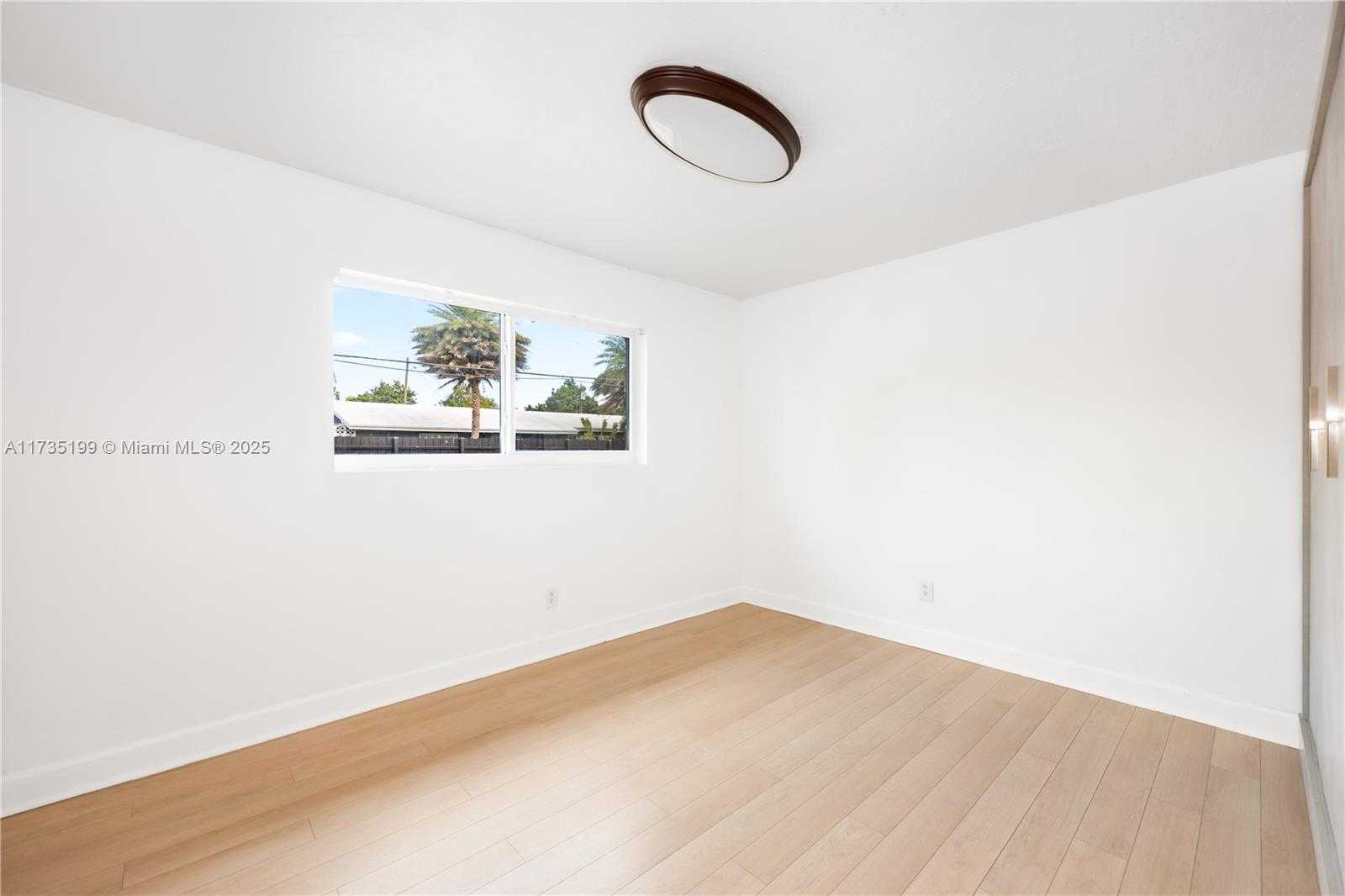 Small Image of 1498 NORTH EAST 39TH ST, Oakland Park Number 18