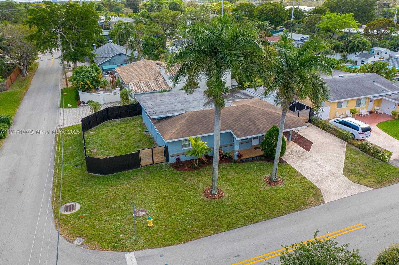 Small Image of 1498 NORTH EAST 39TH ST, Oakland Park Number 2