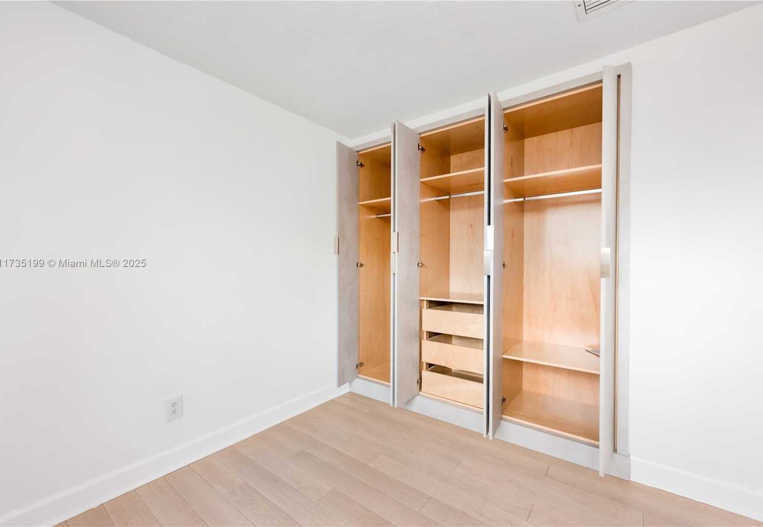 Small Image of 1498 NORTH EAST 39TH ST, Oakland Park Number 20