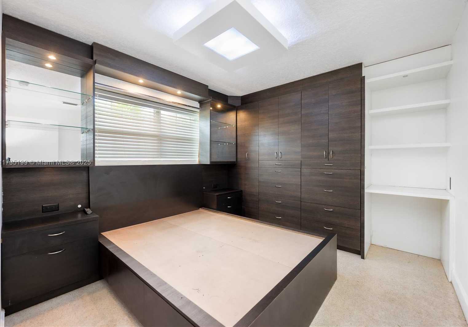 Small Image of 1498 NORTH EAST 39TH ST, Oakland Park Number 21