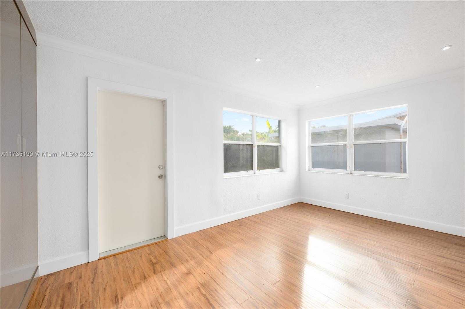 Small Image of 1498 NORTH EAST 39TH ST, Oakland Park Number 22