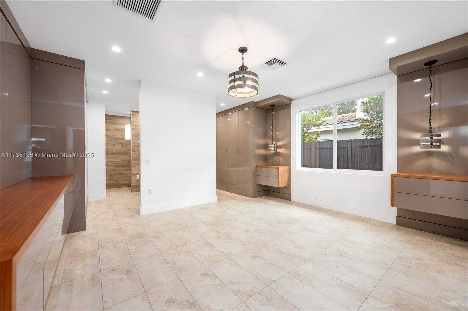 Small Image of 1498 NORTH EAST 39TH ST, Oakland Park Number 26