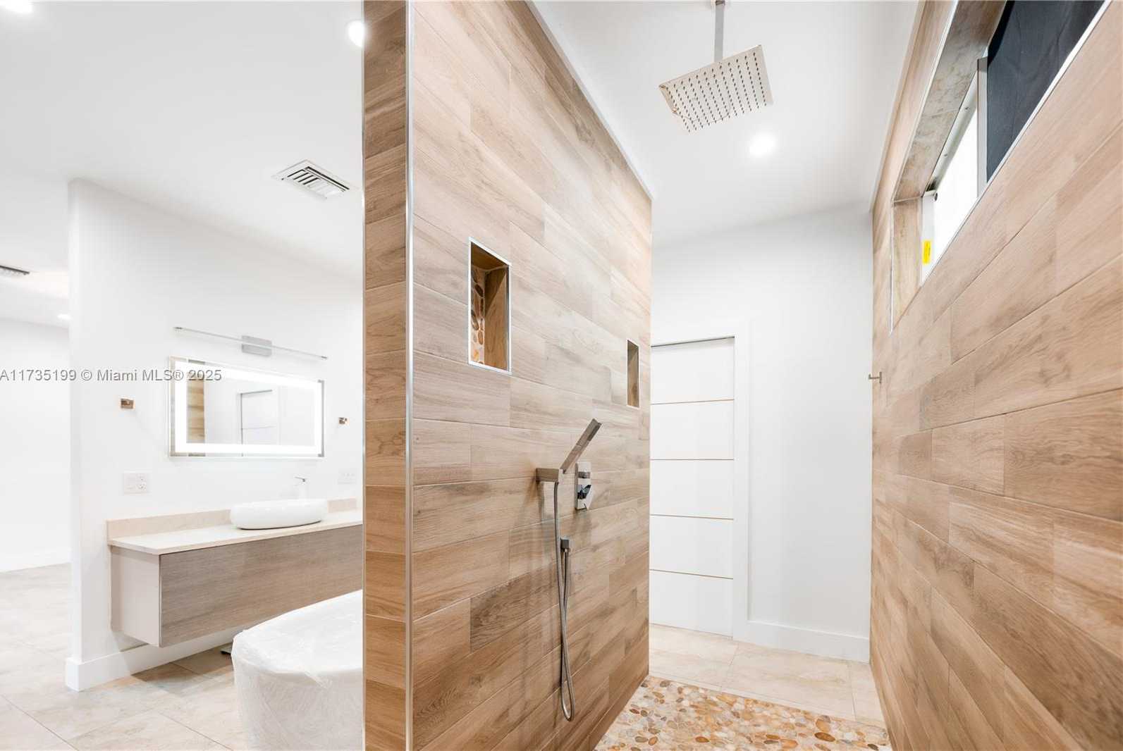 Small Image of 1498 NORTH EAST 39TH ST, Oakland Park Number 31