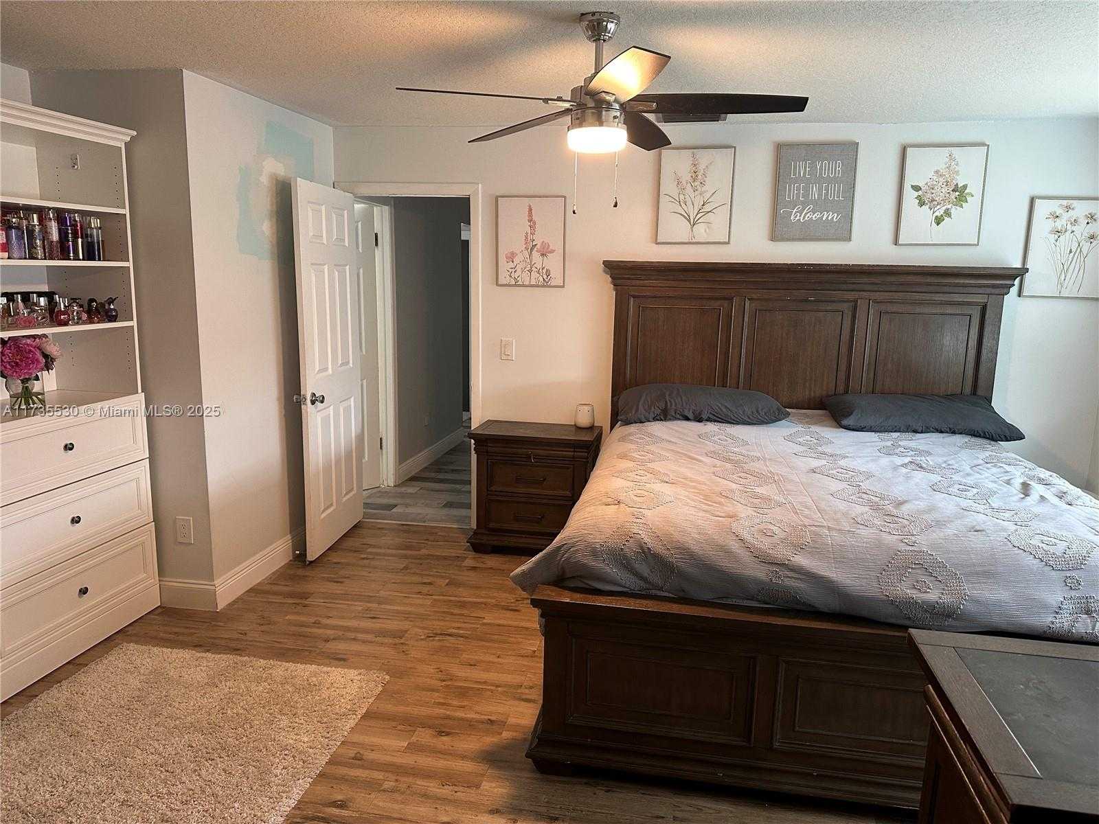 Small Image of 1614 NORTH GOLDENEYE LN, Homestead Number 20