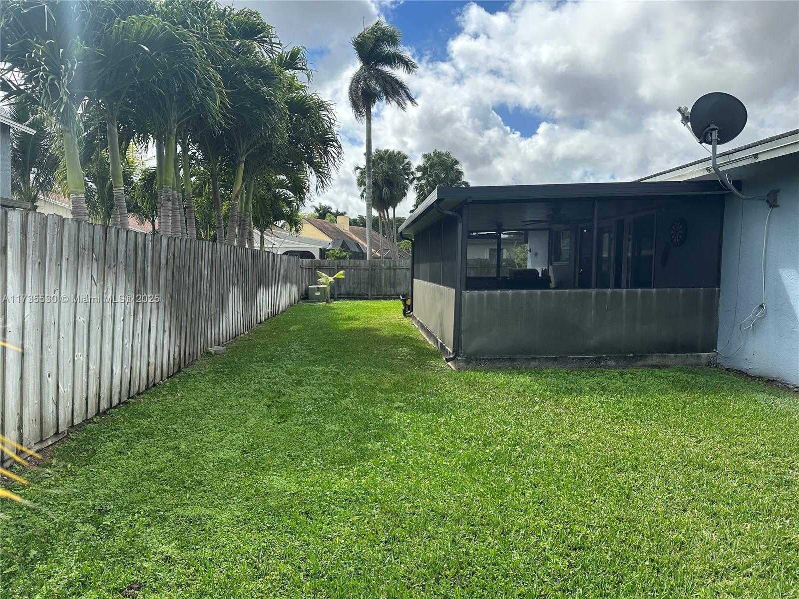 Small Image of 1614 NORTH GOLDENEYE LN, Homestead Number 22