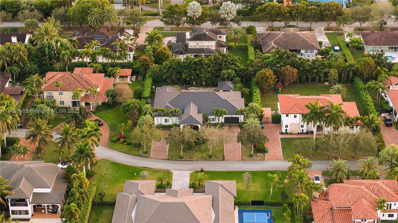 Small Image of 8050 SOUTH WEST 175TH ST, Palmetto Bay Number 12