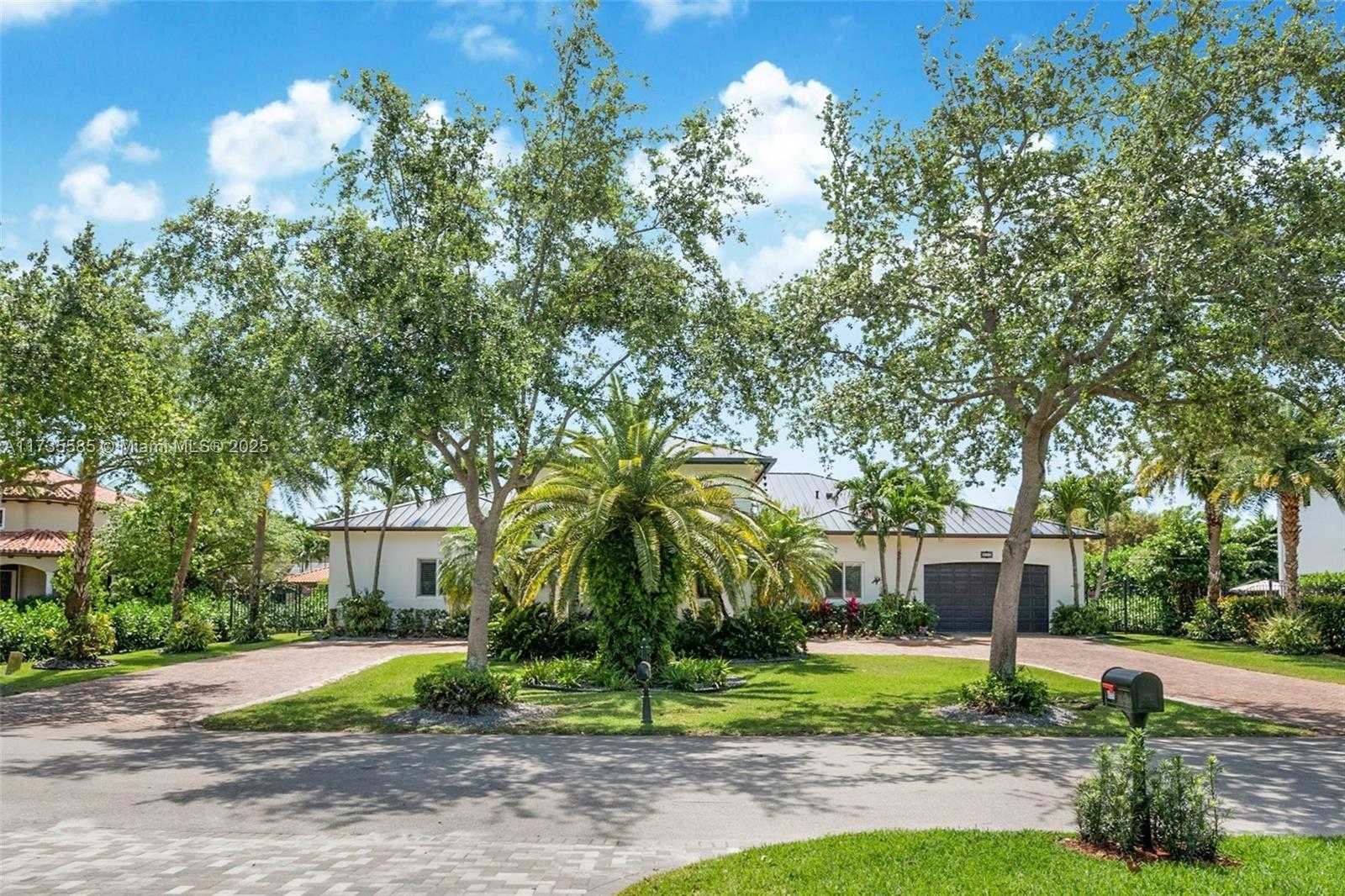 Small Image of 8050 SOUTH WEST 175TH ST, Palmetto Bay Number 16