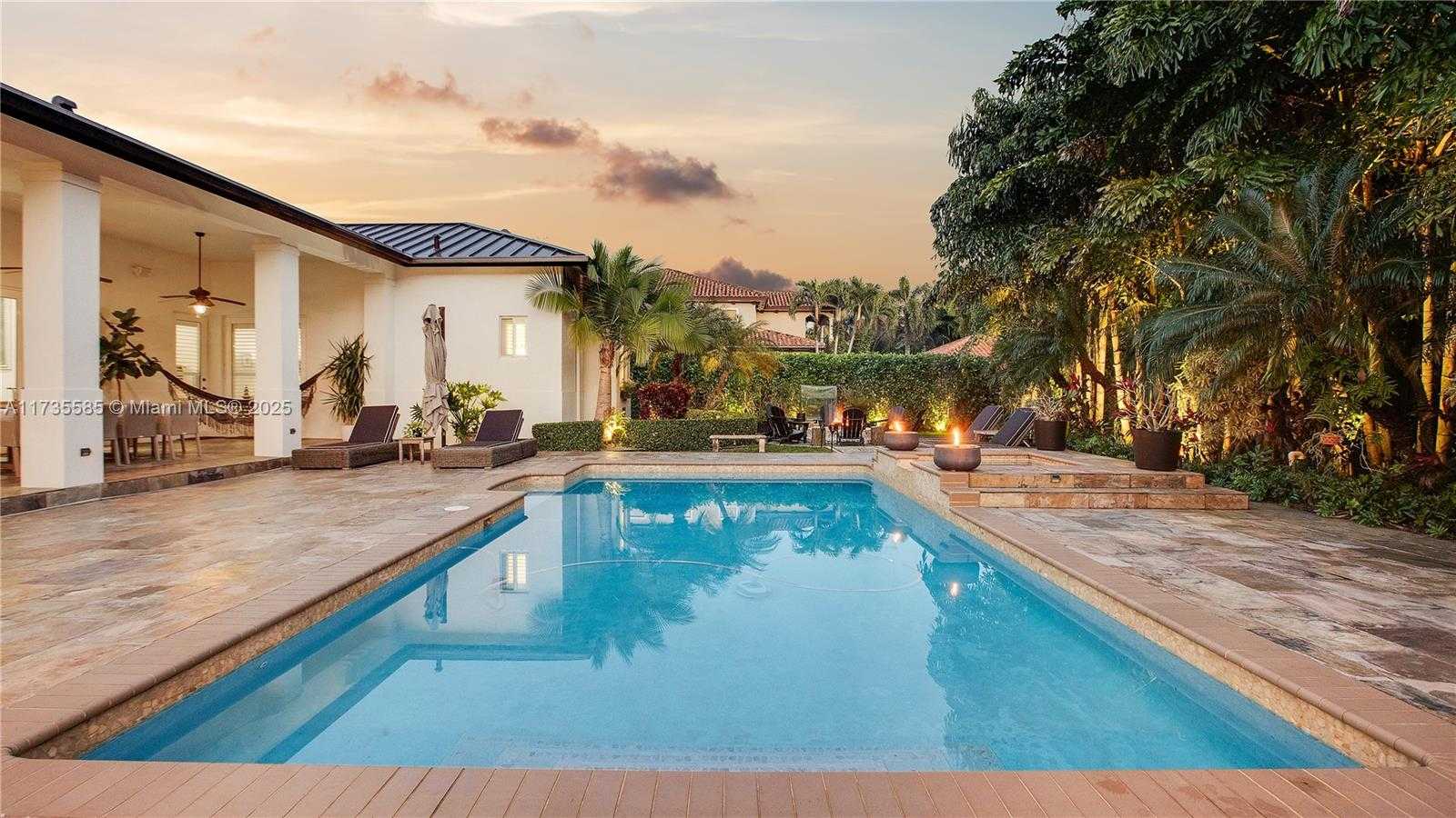 Small Image of 8050 SOUTH WEST 175TH ST, Palmetto Bay Number 4