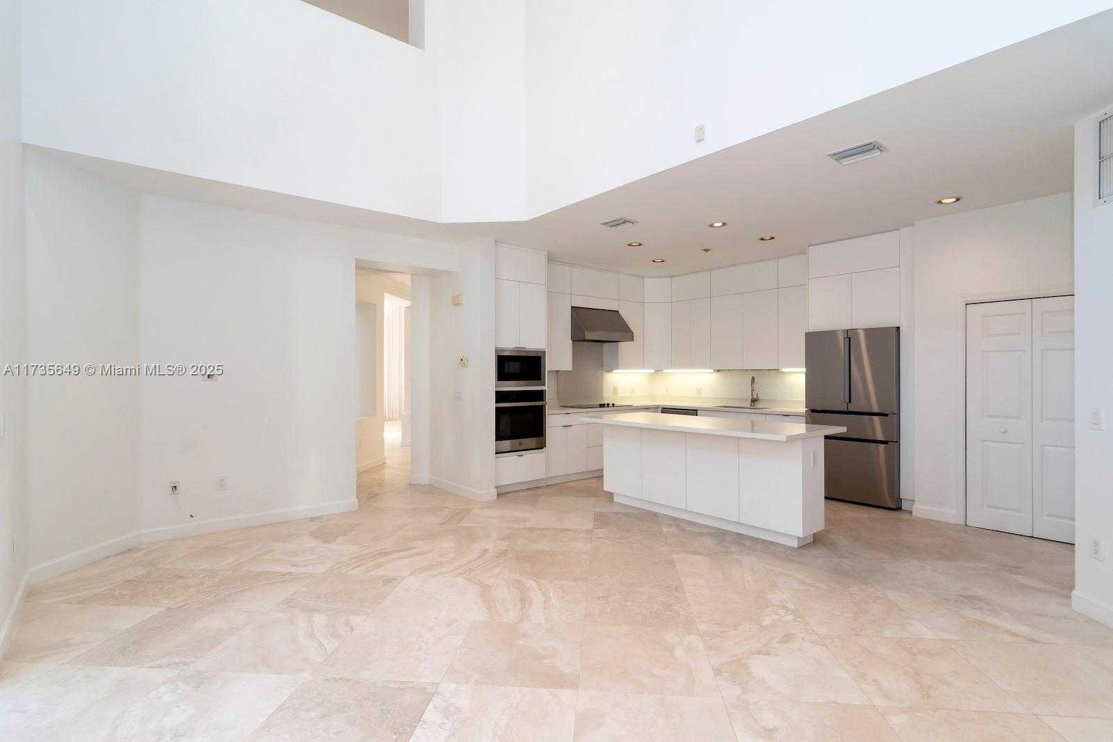 Small Image of 3976 194TH TRL, Sunny Isles Beach Number 14