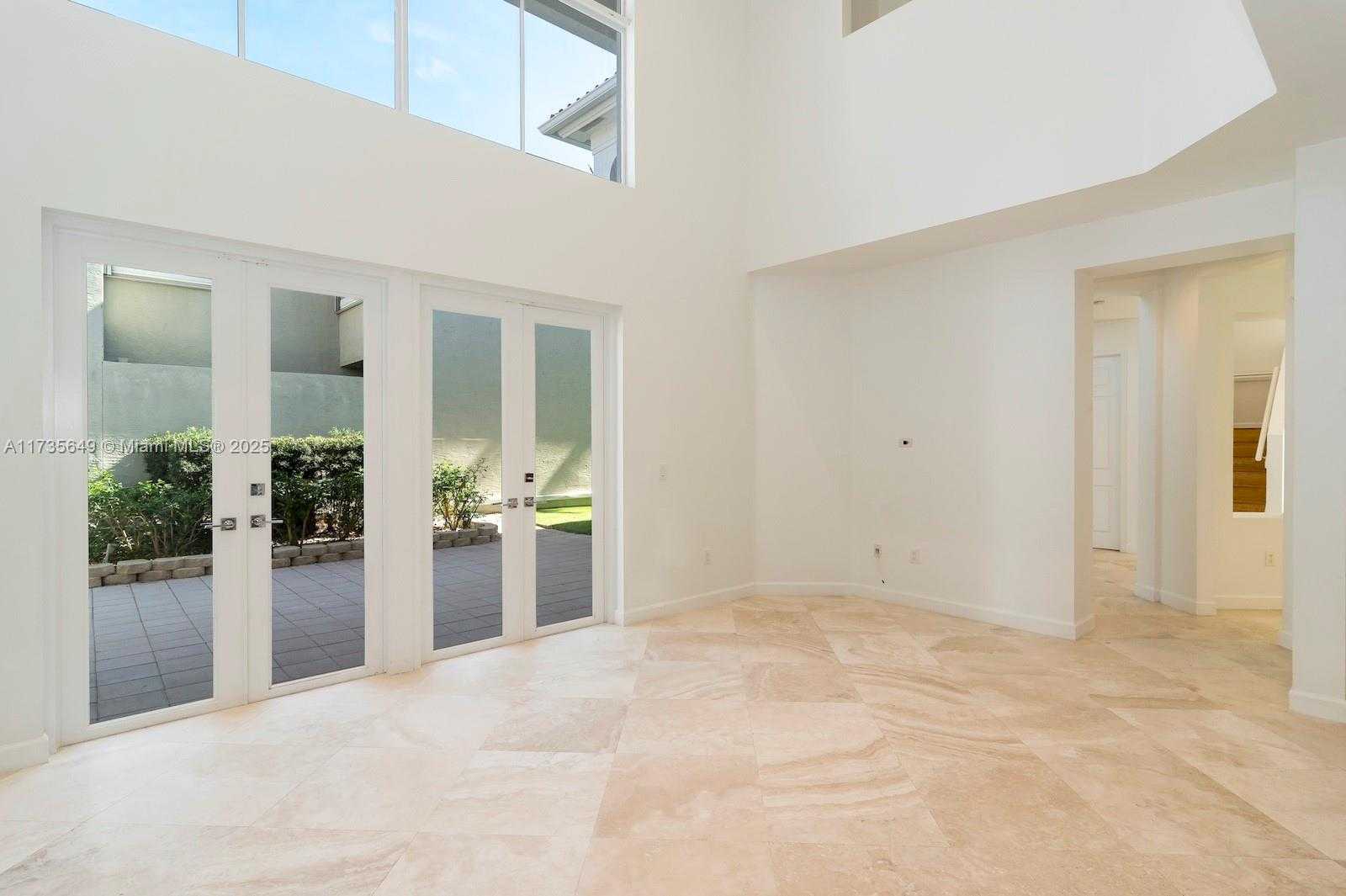 Small Image of 3976 194TH TRL, Sunny Isles Beach Number 16