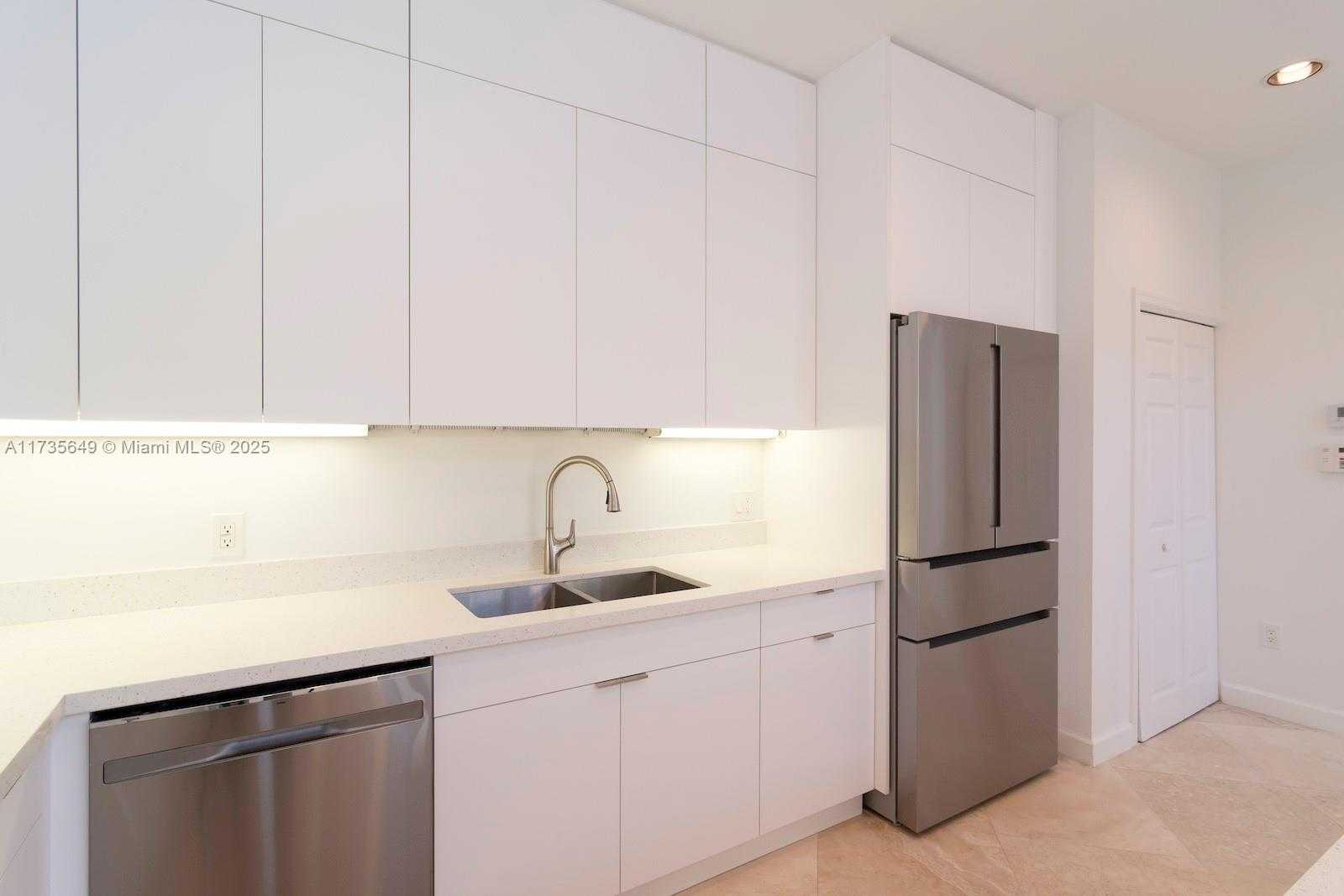 Small Image of 3976 194TH TRL, Sunny Isles Beach Number 20