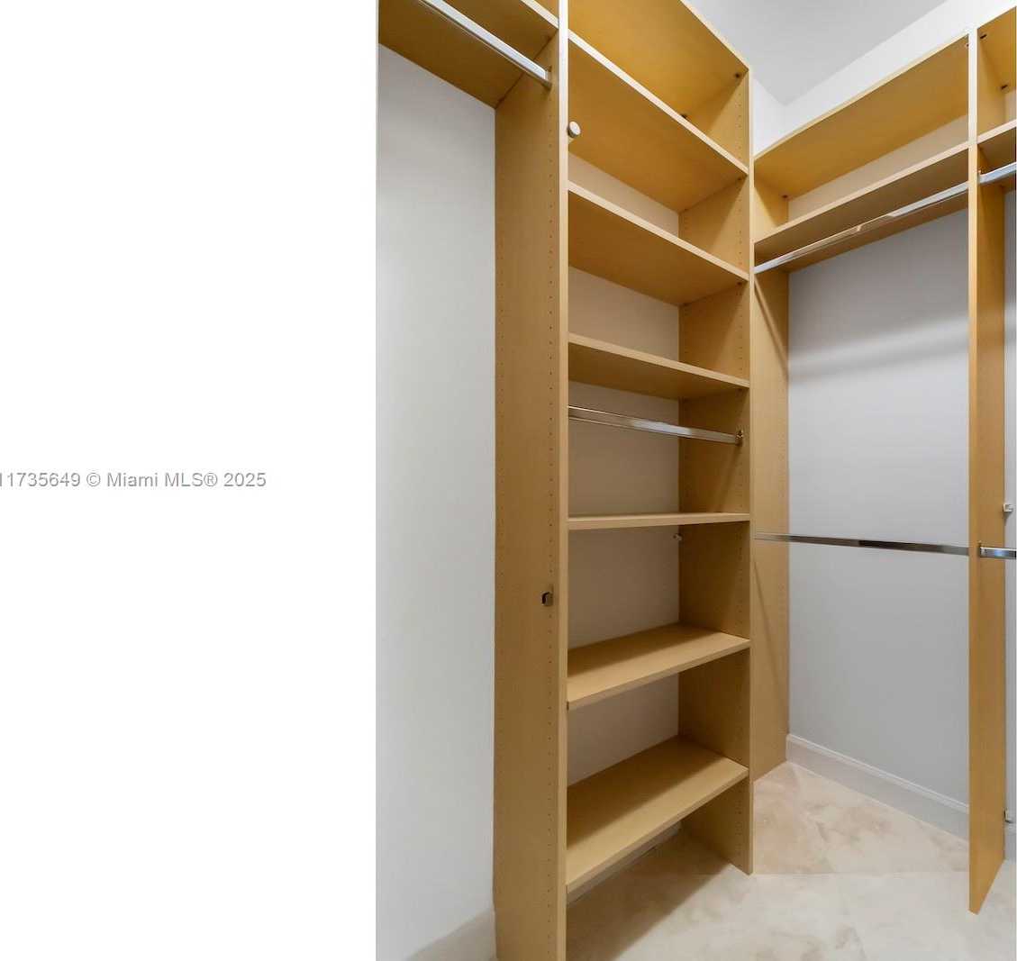 Small Image of 3976 194TH TRL, Sunny Isles Beach Number 33