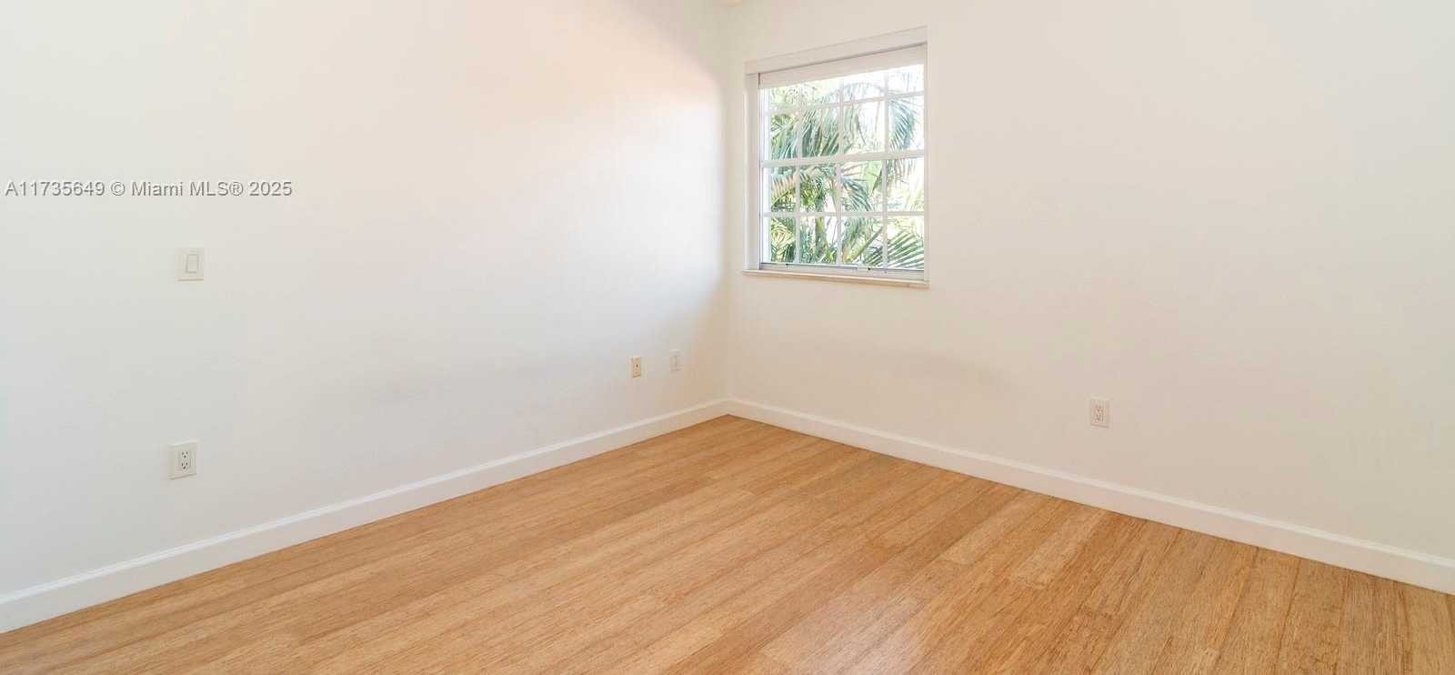 Small Image of 3976 194TH TRL, Sunny Isles Beach Number 38