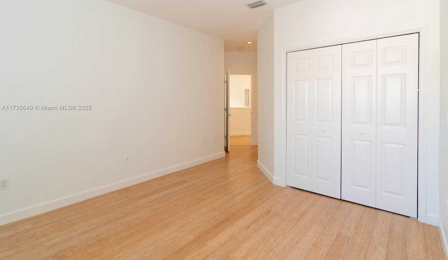 Small Image of 3976 194TH TRL, Sunny Isles Beach Number 39