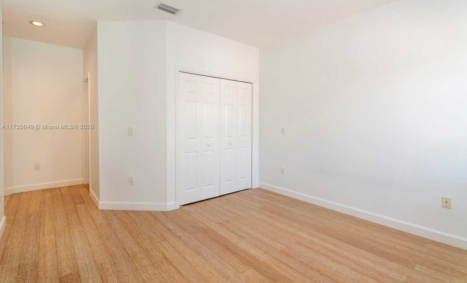 Small Image of 3976 194TH TRL, Sunny Isles Beach Number 40