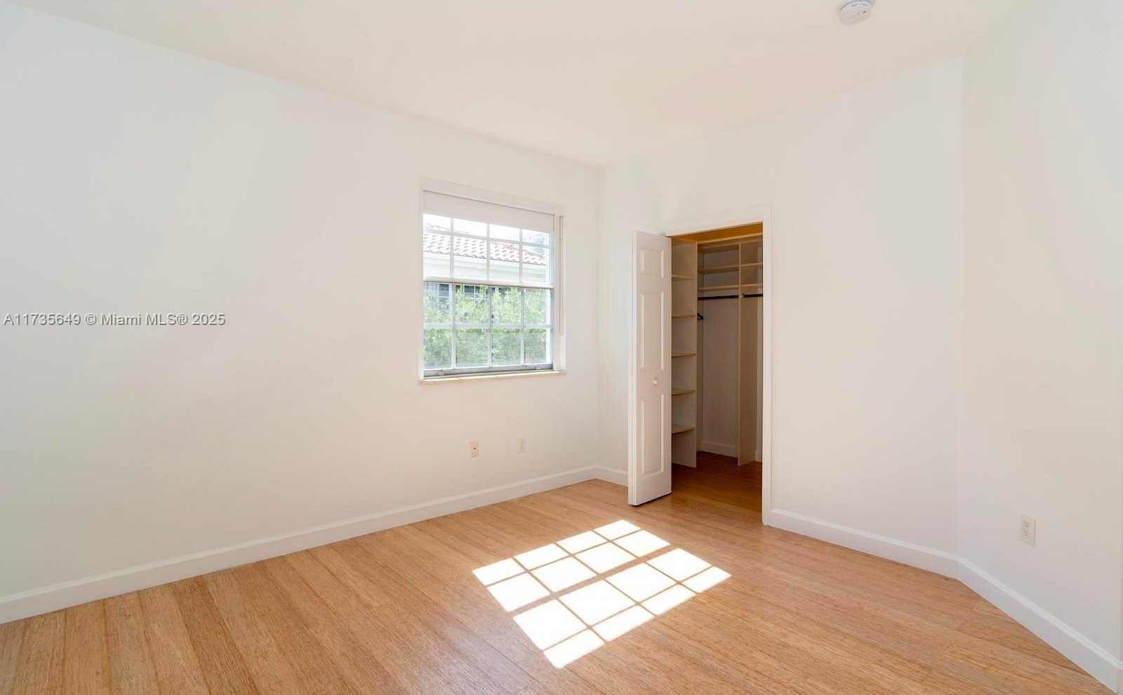 Small Image of 3976 194TH TRL, Sunny Isles Beach Number 42