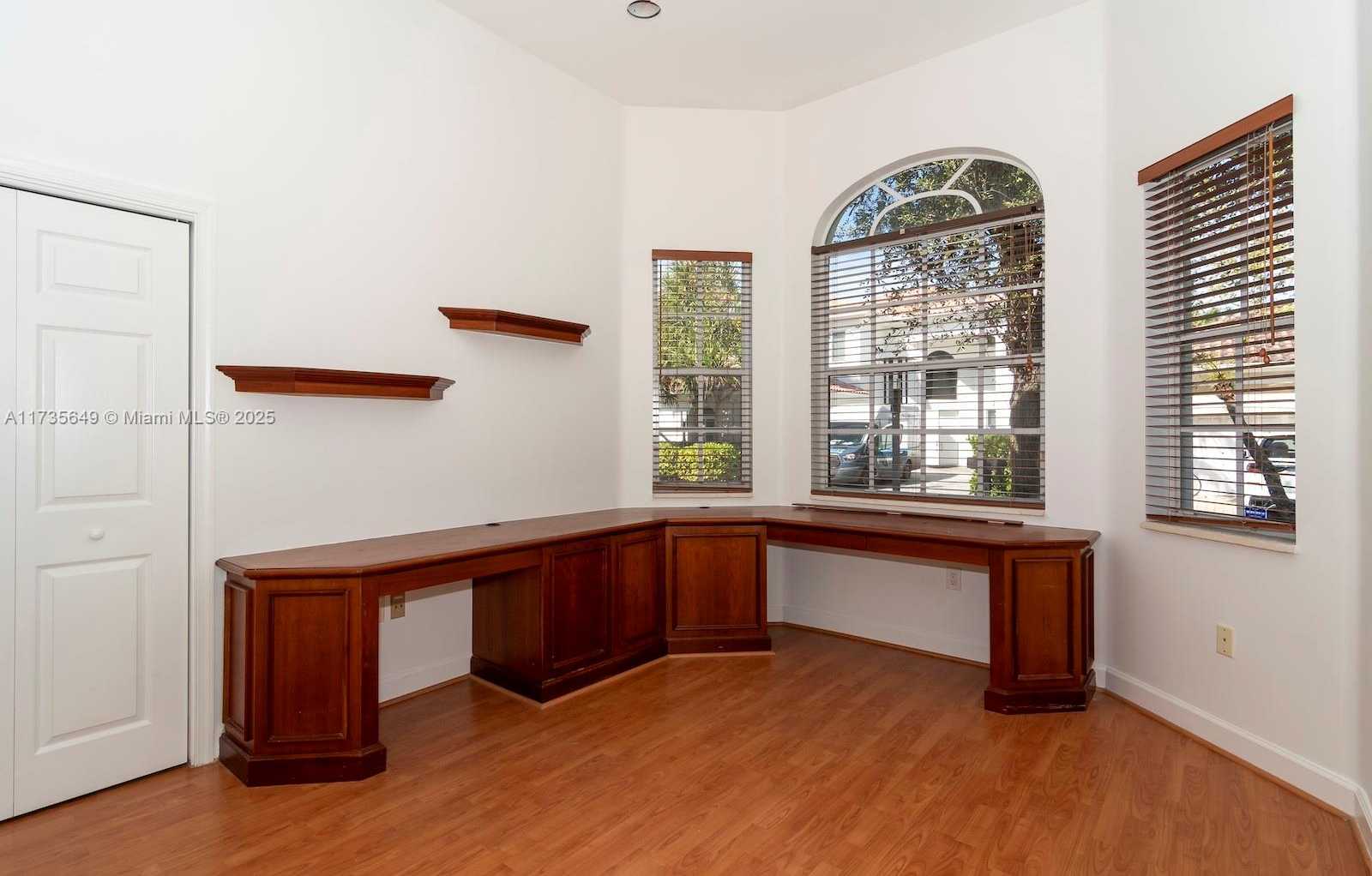 Small Image of 3976 194TH TRL, Sunny Isles Beach Number 53