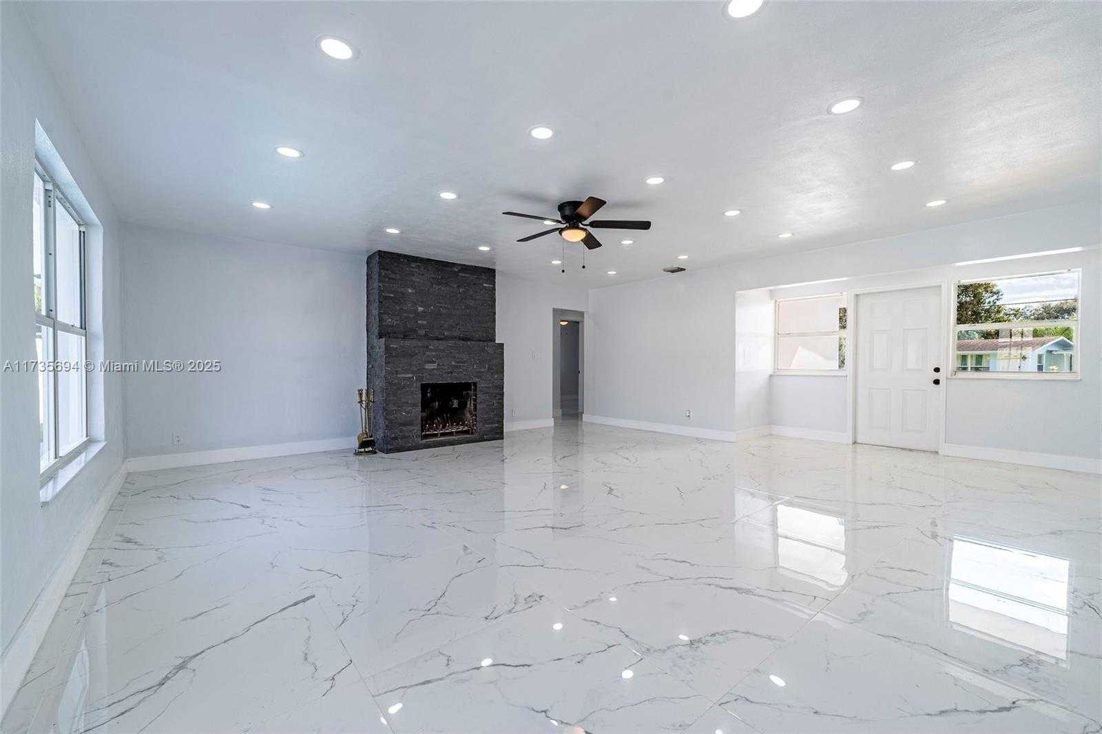 Small Image of 6113 NORTH WEST 18TH ST, Margate Number 16