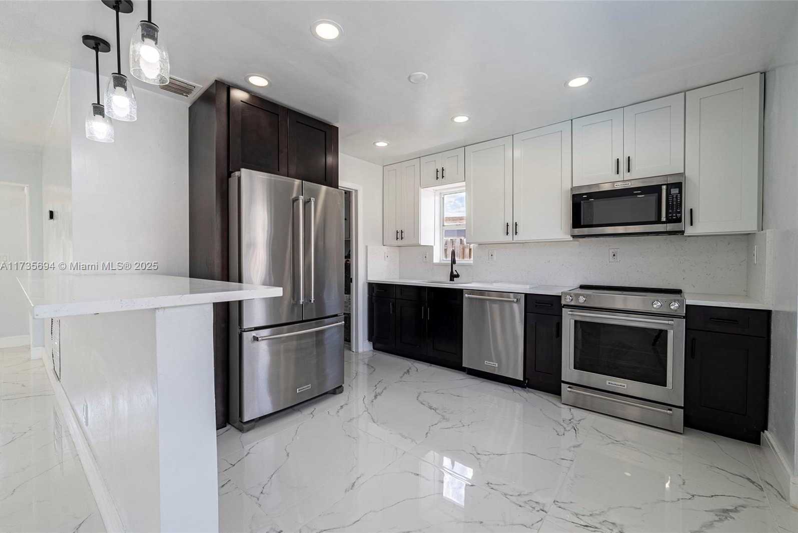 Small Image of 6113 NORTH WEST 18TH ST, Margate Number 18
