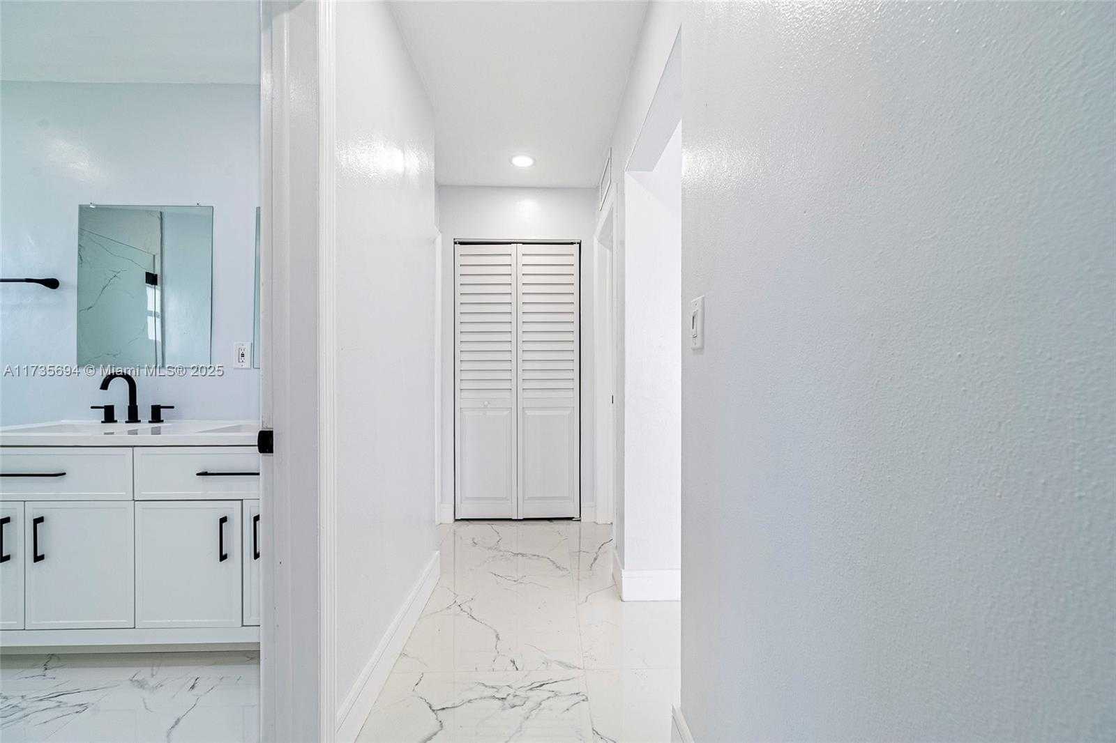 Small Image of 6113 NORTH WEST 18TH ST, Margate Number 27