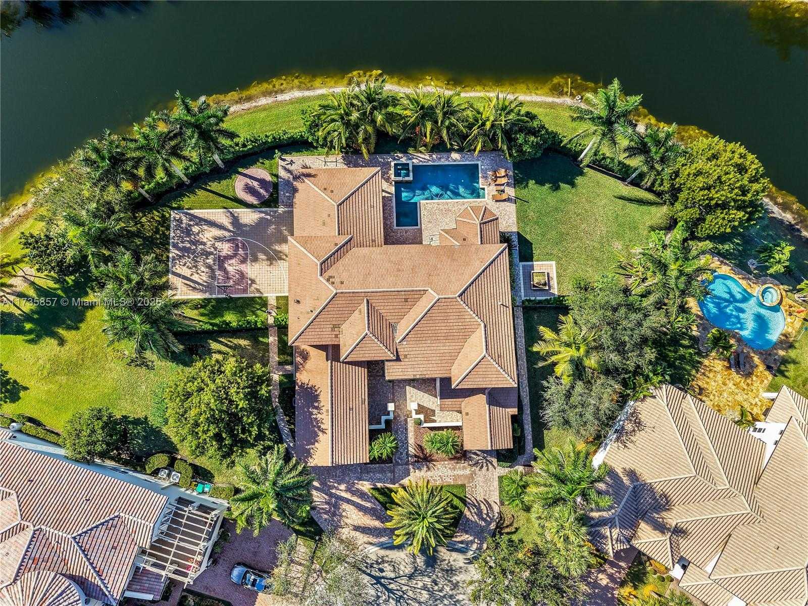 Small Image of 12008 NORTH WEST 69TH CT, Parkland Number 6