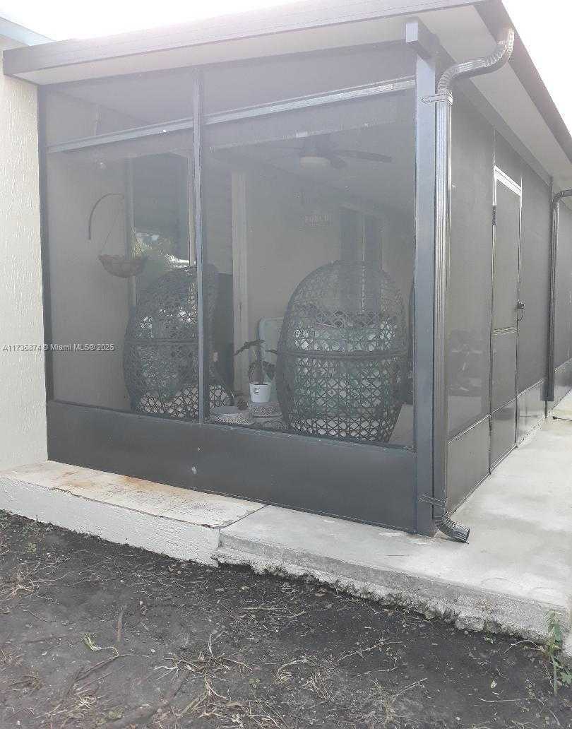 Small Image of 15221 SOUTH WEST 308 ST, Homestead Number 12